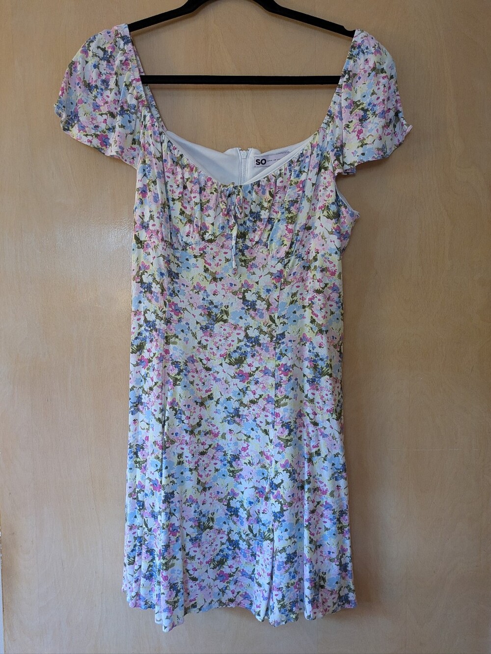 SO Juniors Sz L Floral Summer Dress in Pastel Mix